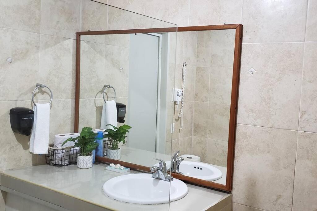Departamento Comodo Centrico Tv Ac Wifi Cocina Parking, Letra C Ciudad Valles Zewnętrze zdjęcie
